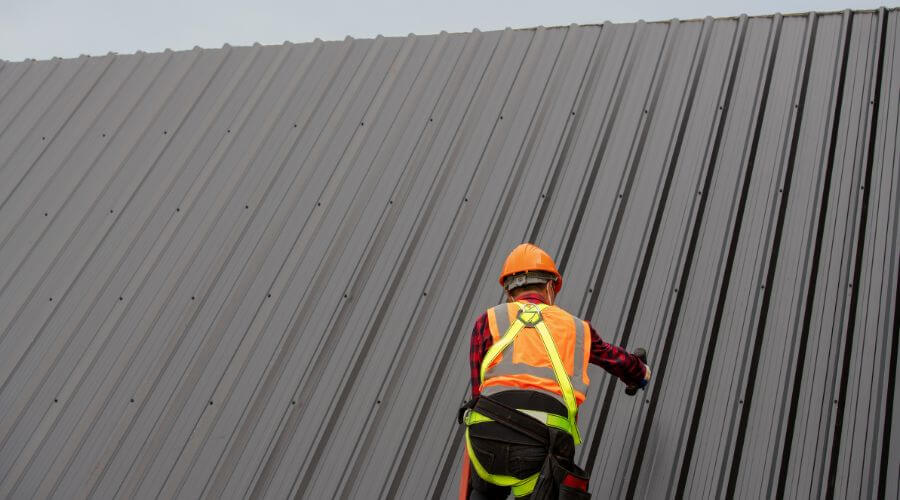 Professional gutter cleaning in Bloomington, ID